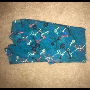 Lularoe one size key leggings